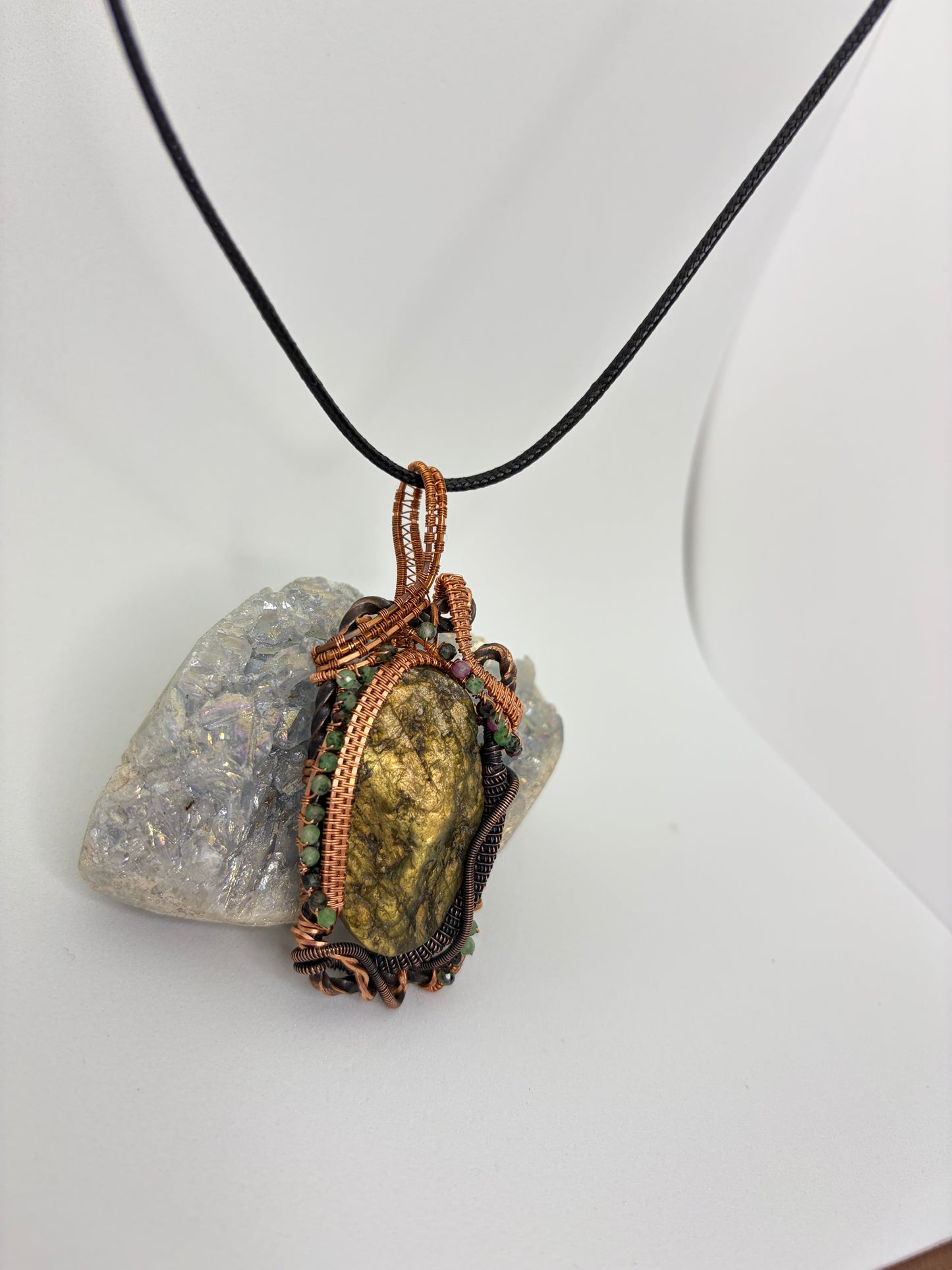Boho Glow – Labradorite & Copper Wire Wrapped Pendant