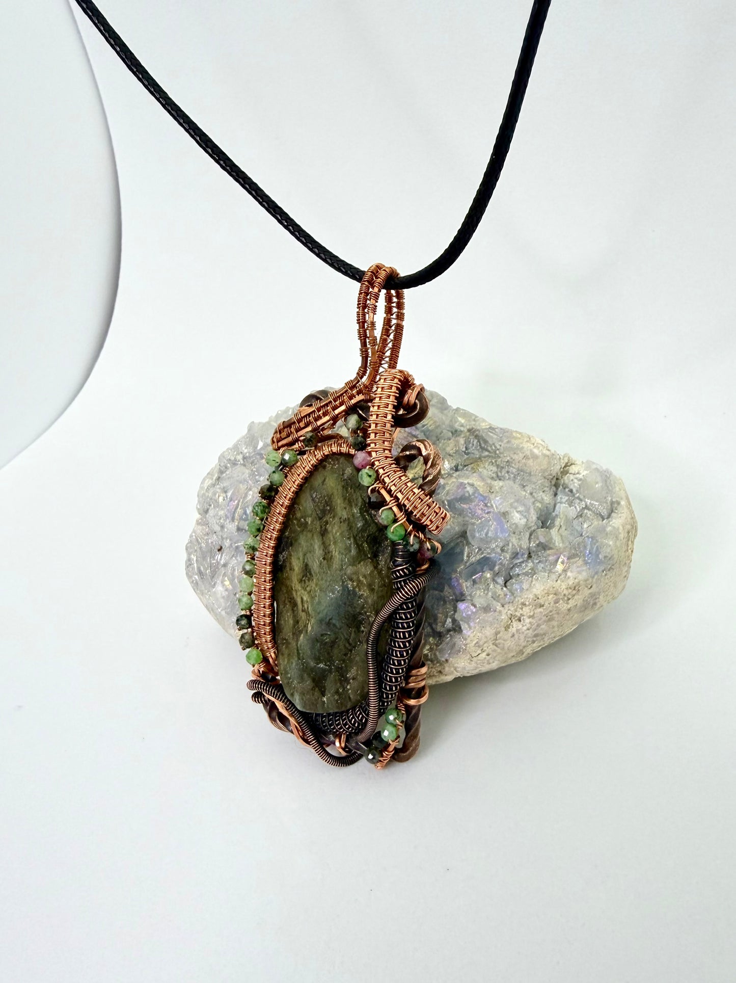 Boho Glow – Labradorite & Copper Wire Wrapped Pendant
