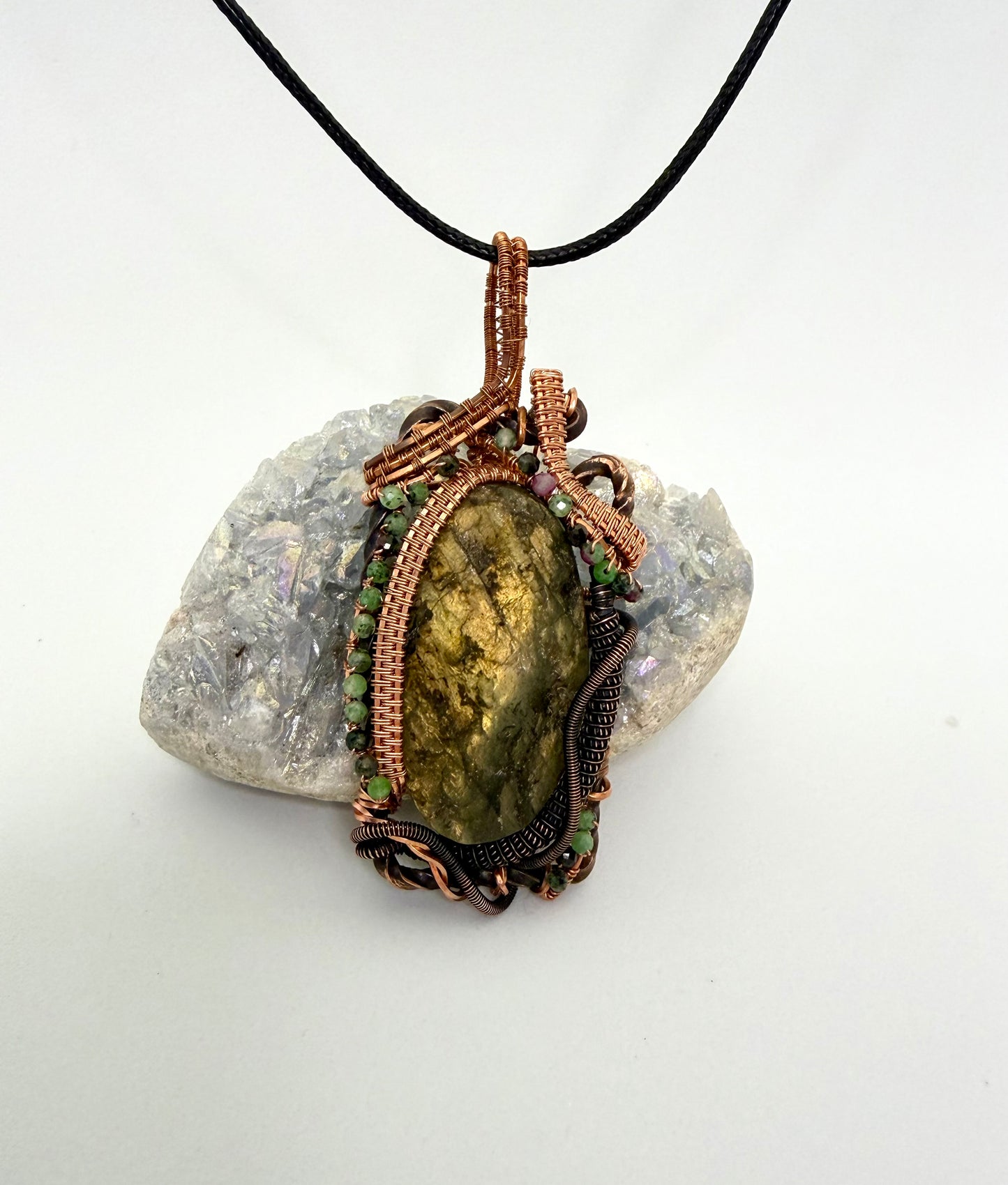 Boho Glow – Labradorite & Copper Wire Wrapped Pendant