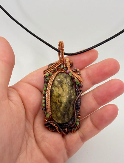Boho Glow – Labradorite & Copper Wire Wrapped Pendant