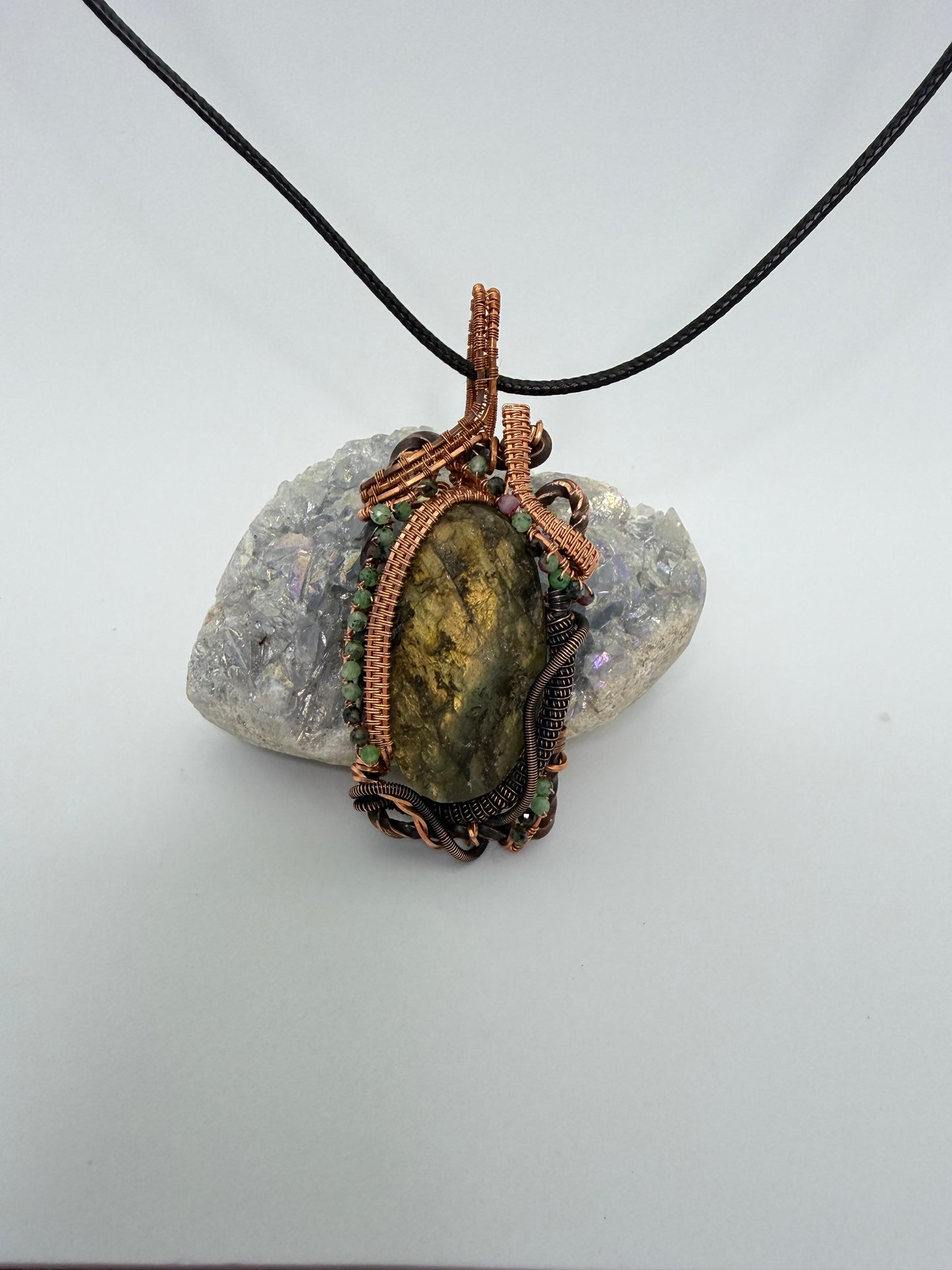 Boho Glow – Labradorite & Copper Wire Wrapped Pendant