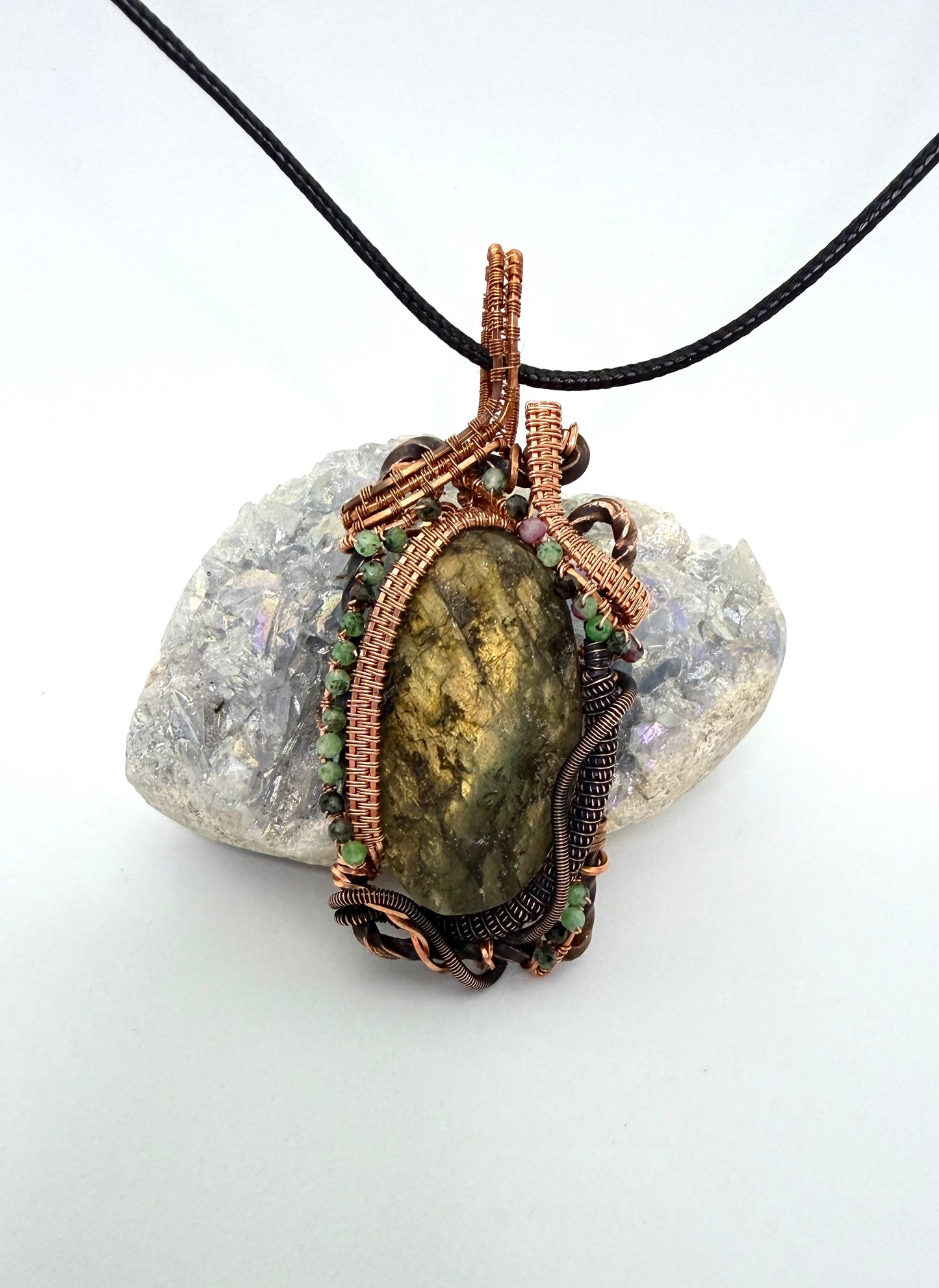 Boho Glow – Labradorite & Copper Wire Wrapped Pendant